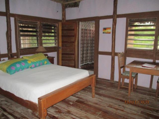 Cerros Beach Inn Corozal Exterior photo